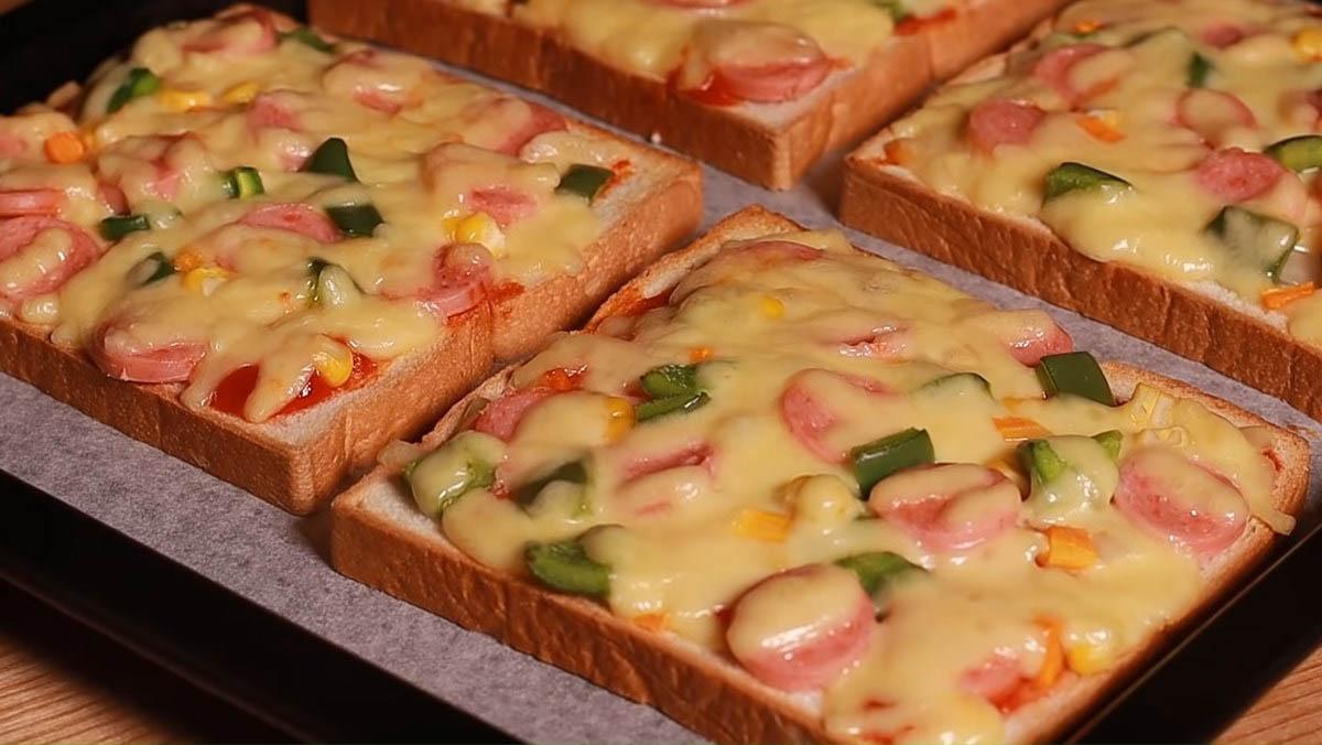 Cách làm pizza bằng bánh mì sandwich đơn giản thơm ngon