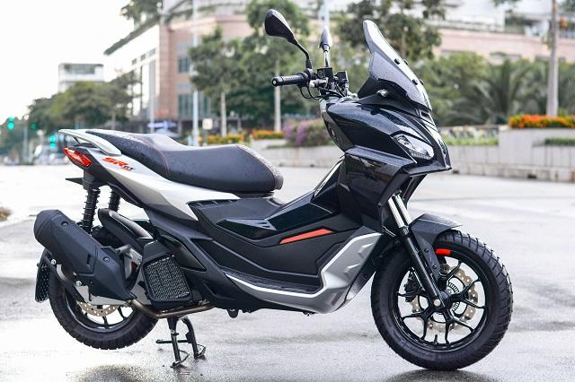 Aprilia sr gt 200 - 1