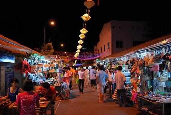 Chợ đêm Tuy Hòa Phú Yên địa điểm ăn uống, mua sắm không thể bỏ lỡ