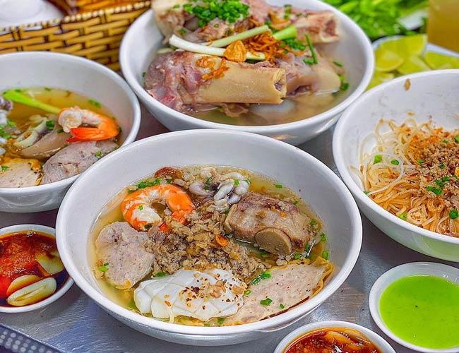 10 Quán Hủ Tiếu Quận 3: Ngon, Thơm, Hấp dẫn nhất