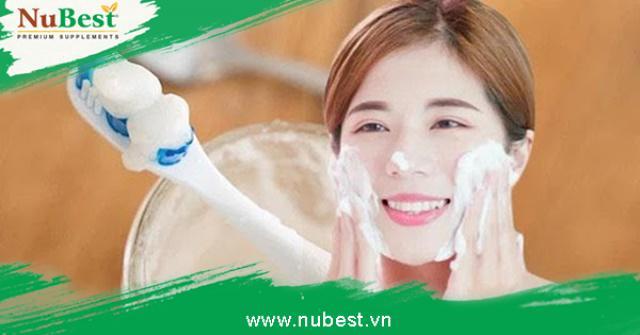 Rửa mặt bằng kem đánh răng được nhiều người áp dụng