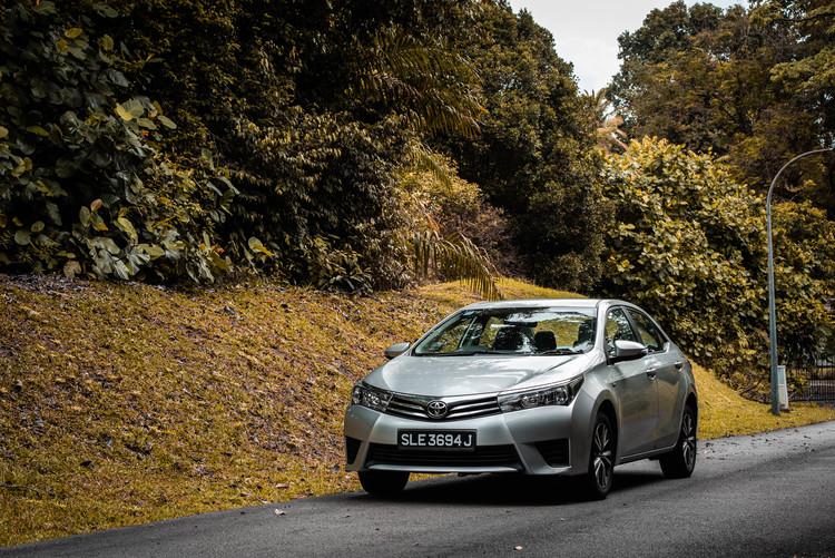 MReview: 2013 Toyota Corolla Altis - Behold, A Car!