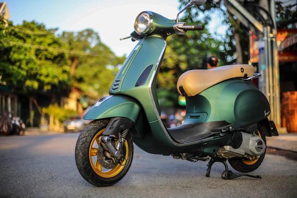 Mẫu vespa xanh rêu nhám bóng xu hướng hiên nay