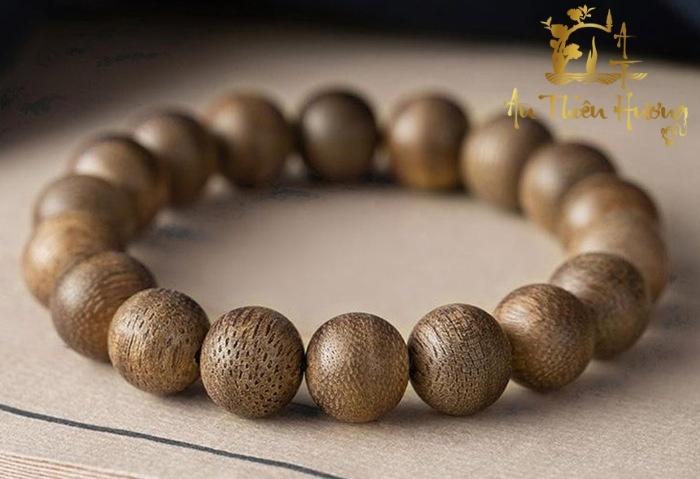 Những điều kiêng kỵ khi đeo vòng trầm hương cần biết